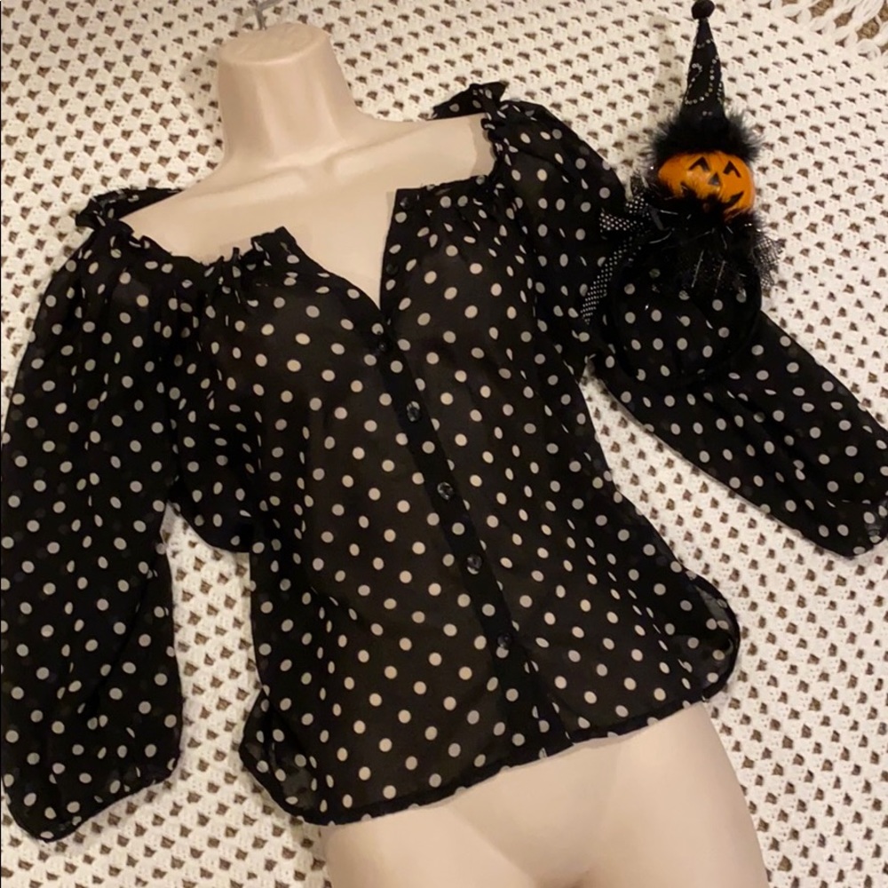 H & M POKA DOT  BLOUSE BUTTON FRONT